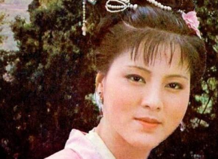 红楼梦中袭人为何不肯回家，反而愿意待在贾府为奴为婢？