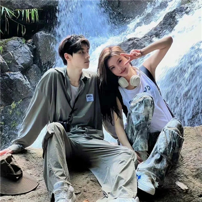 攒了很久的情头超暧昧幸福 要对每一个明天怀有恰到好处的期待