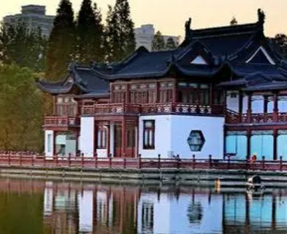 南京莫愁湖畔的&ldquo;胜棋楼&rdquo;：历史与传说的交织