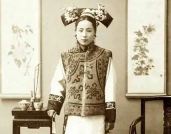 格格这个称呼最早起于什么时候？什么人被称为格格？