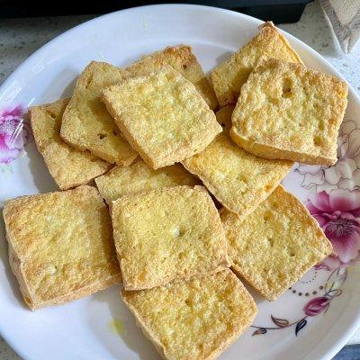 买的黑色经典臭豆腐做法（鲜味无敌的臭豆腐）