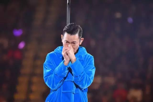 华语乐坛的四小天王（这个从贫民窟长大的天王）