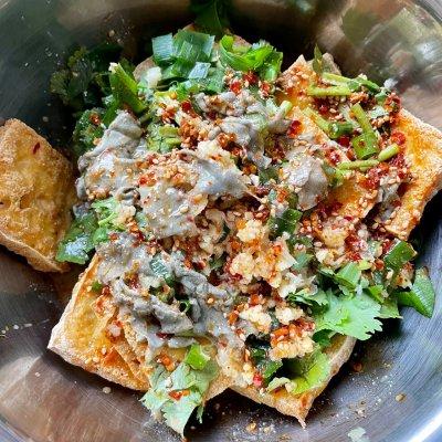 买的黑色经典臭豆腐做法（鲜味无敌的臭豆腐）